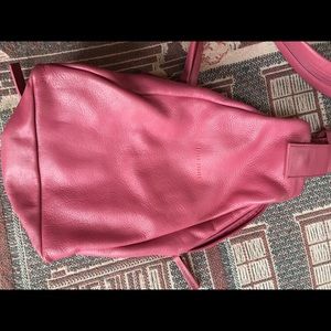 Wilson’s Leather Pelle Studio back pack leather